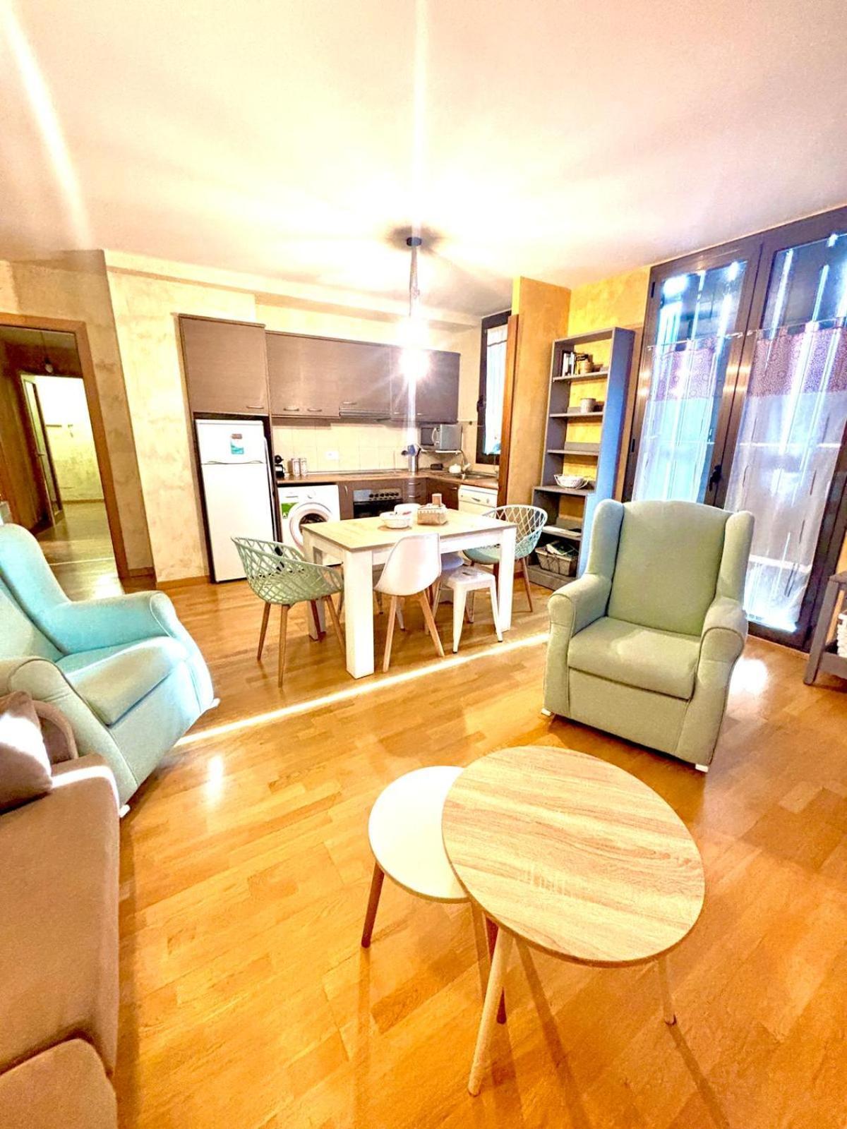 Apartamento L Aüt Pla de l'Ermita Bagian luar foto