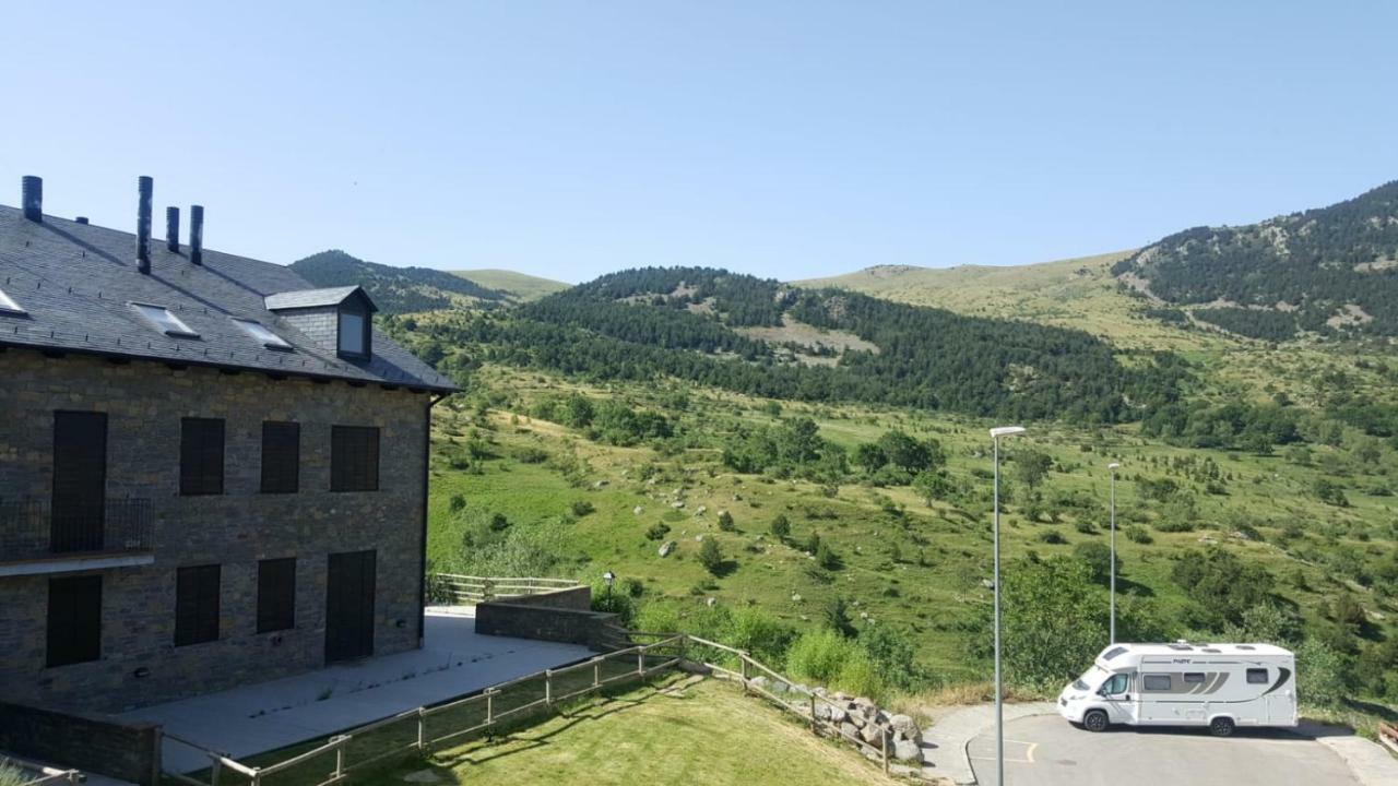 Apartamento L Aüt Pla de l'Ermita Bagian luar foto