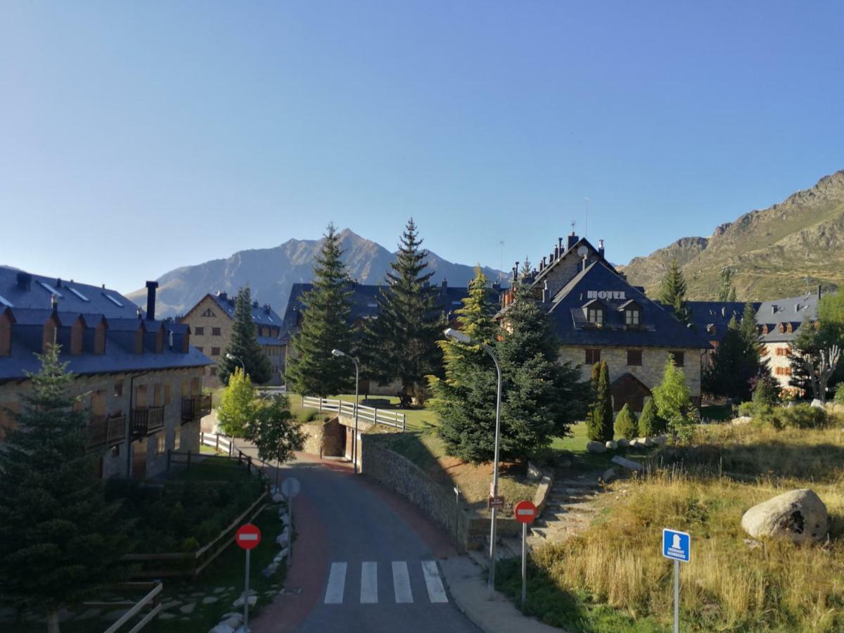 Apartamento L Aüt Pla de l'Ermita Bagian luar foto